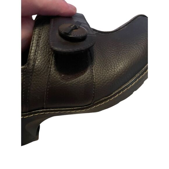 New Thom McAn Womens Dark Brown Leather Gennie Clogs Size 9 W - Picture 11 of 15